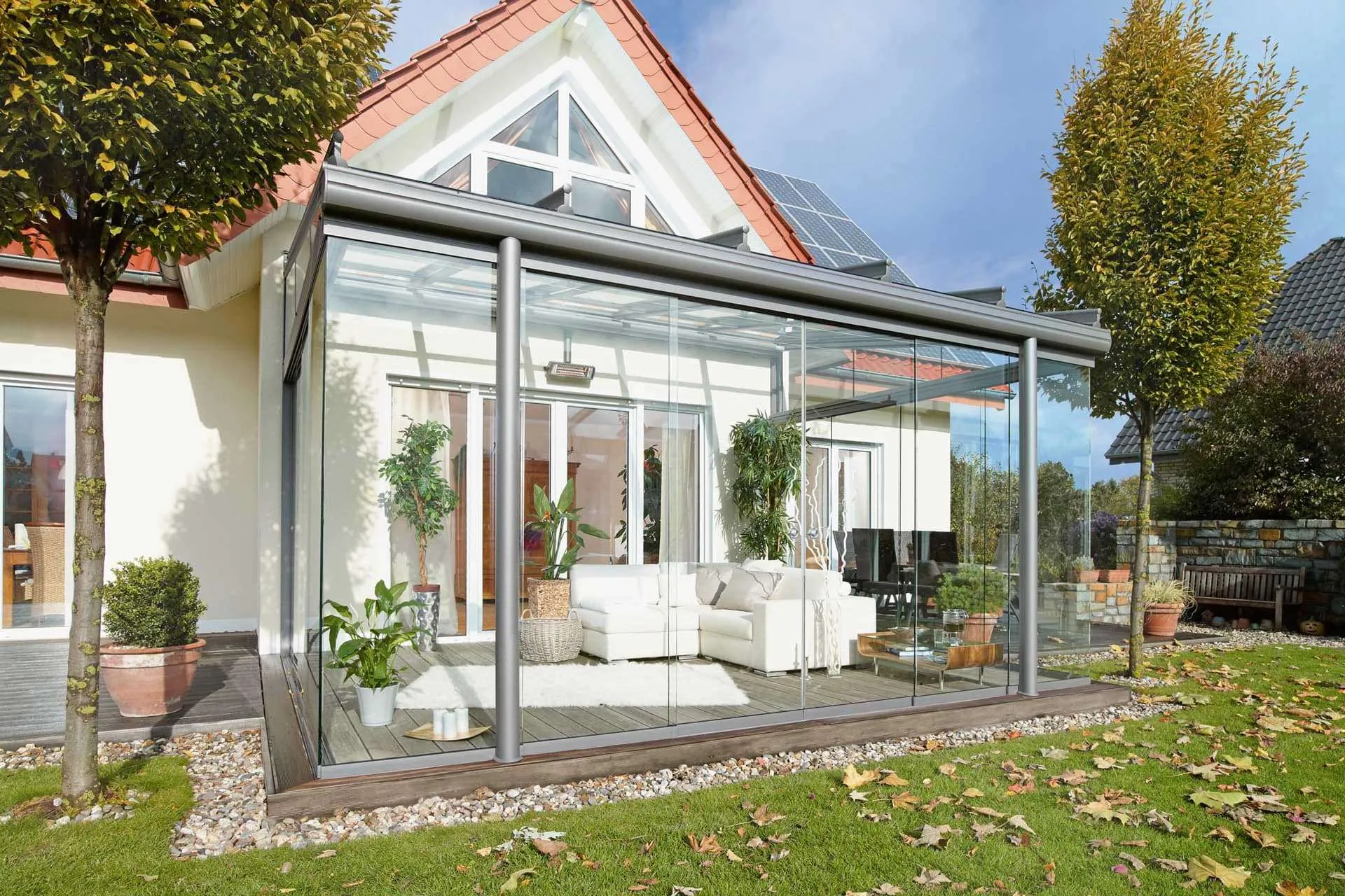 Helle Raume und offenes Ambiente dank Wintergarten Aluminium